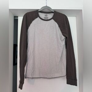 Baseball top - men’s small/ women’s medium